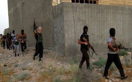 Di nav DAIŞê de çend kurdên başûrî hene?