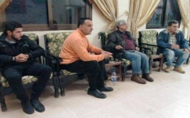 Asayişa PYDê 2 rojnamevanên rejîmê berdan