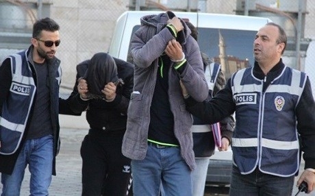 TIRKIYE - Ji bo straneke kurdî 15 sal heps