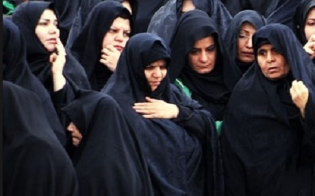 Dadgeha Îranê biryara korkirinê derheqê jinekê de da