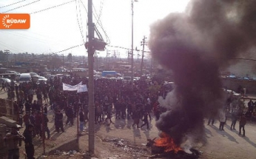 Di xwepêşandana Seyid Sadiq de 25 kes birîndar bûn