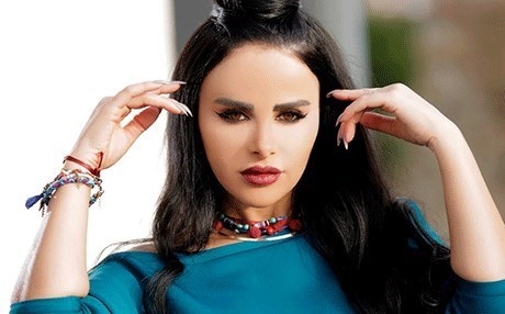 Leyal Ebûd: Ji bo min şanazî ye ku stranên kurdî bibêjim