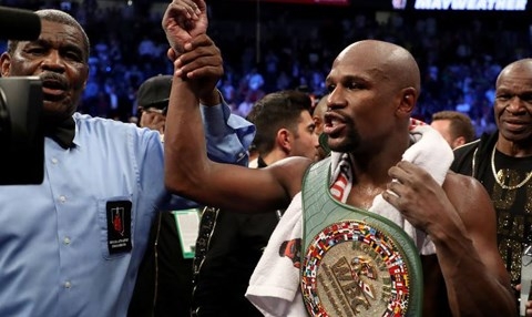 Di boksê de mezinê cîhanê Mayweather e