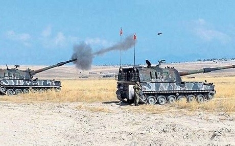 Artêşa Tirkiyê gundên Efrînê topbaran dike