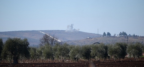 Artêşa Tirkiyê li Efrînê bi 3 zimanan belavok li ser xelkê belav kir