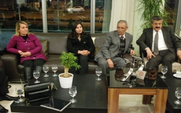 Kantona Cezîrê dixwaze têkiliyê bi Bexda û Enqereyê re dane