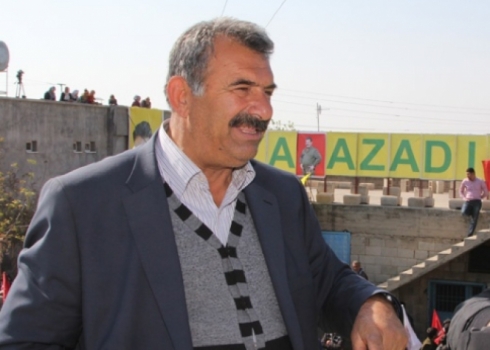 Birayê Ocalan piştevaniya xwe bo referandom û serxwebûna Kurdistanê nîşan da