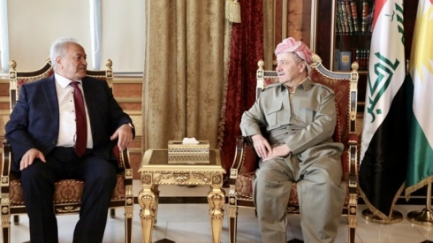 Serok Barzanî li gel şandeke fedrasiyona Kurdên Sovyeta berê civiya