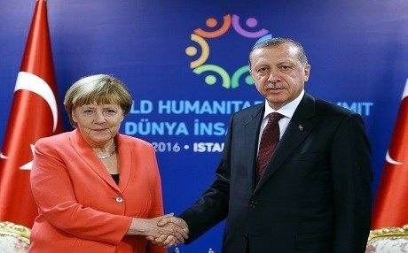 Almanyayê red kir: Merkelê Erdogan venexwendiye