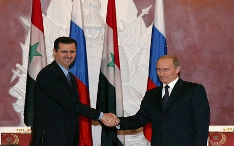 Esed piştgiriya siyaseta Rûsya li Ukraynayê dike