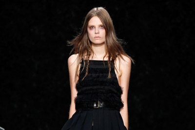 Special effects and elaborate sets at NY Fashion Week