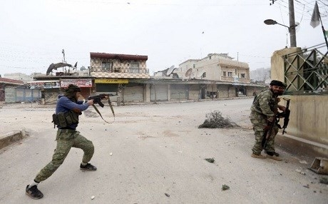 EFRÎN – Di navbera du grûpên çekdar de şer derket