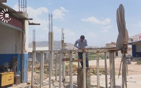 Kurdê ji Duhokê bi rêya ba û avê elektrîkê hildiberîne