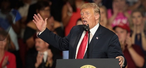 Trump: Du bijarde li pêşiya Îranê ne