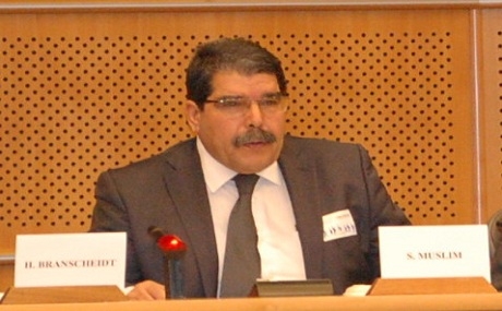 Salih Muslim: Bila Ewropa rêveberiya xweser a Rojava pesend bike