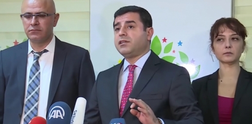 Demîrtaş: Erdogan ewlehiya Tirkiyê têk dide