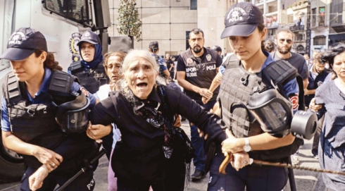 Erişa li ser çalekîya kesên xizmên xwe winda kirîn