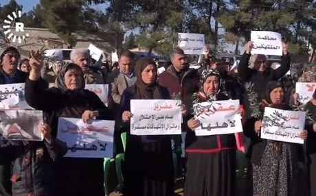 Xelkê Efrînê daxwaz dikin di jêr çavdêriya NY de vegerin herêma xwe