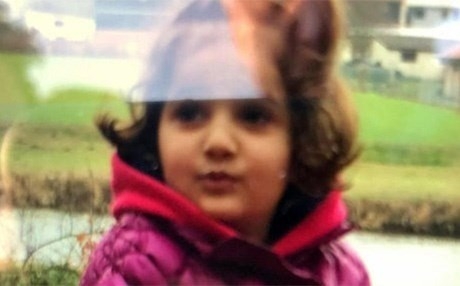 Li Almanya polîs li her derê li keçeka Kurd digere