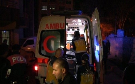 Li Nigdeyê kesekî Iraqî xwîşka xwe kuşt, dayîk û bavê xwe jî birîndar kirin