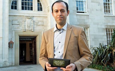 Jiyana porfesorê Kurd bi emailê hat guhertin