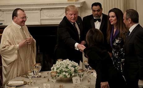 Donald Trump li Koşka Spî fitar da