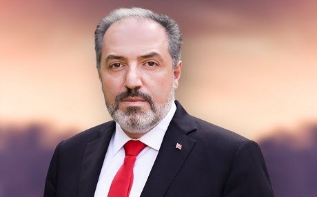 Parlamenterê AK Partiyê helwesta dijî Ala Kurdistanê wek karesat binav kir