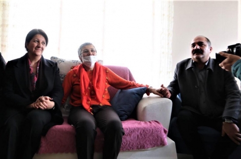 Hevseroka HDPê: Gûven azad bû me anî mala we û me hevdîtinek kir