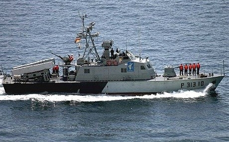 Gemiyên şer ên Îranê û Brîtanyayê gefa êrîşê li hev kirin