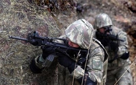 Li Mêrdînê şer derket: Leşkerek hat kuştin û 4 jî birîndar bûn