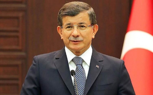 Ahmet Davutoglu biryara dûrxistina xwe ji AK Partiyê rexne kir