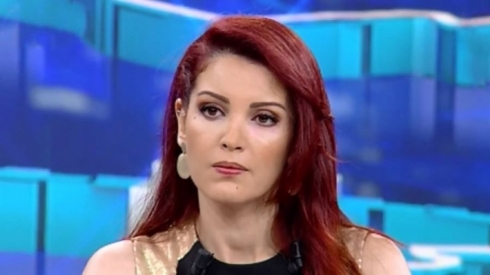 Rojnamevana tirk Nagihan Alçi: Bila Çavûşoglu li ser rûdana Trabzonê telefona Nêçîrvan Barzanî bike