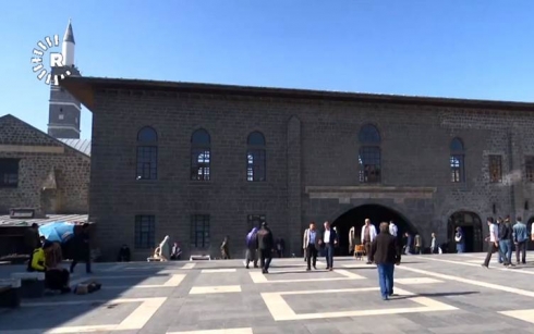 Mizgeftên li Bakurê Kurdistanê ji ber ‘gotarên siyasî’ vala dibin