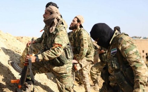 SOHR: Hejmareke çekdarên DAIŞê di nav grûpên ser bi Tirkiyê ve de cih digirin