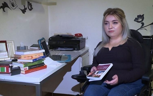 Keçeke ji Rojavayê Kurdistanê serpêhatiya jiyana xwe li Almanyayê dike pirtûk