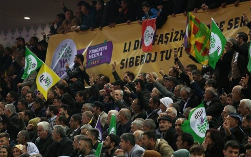 Di kongreya HDPê de kesekî canê xwe ji dest da