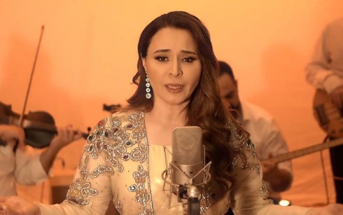 Sînemxan Bedirxan di klîpa nû ya Narîn Feqe de rol dibîne