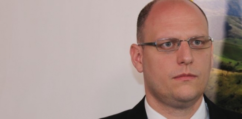 Hengarya 275 ton çek pêşkêşî Pêşmergeyên Kurdistanê dike