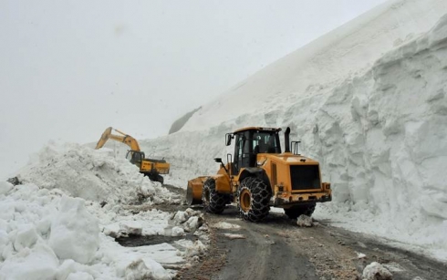 Li Mûşê di nîsanê de xebatên paqijkirina berfê berdewam in