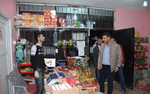 Karsazên Kurd deynê hejmareke welatiyan didin