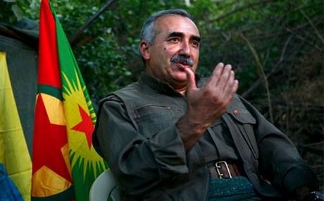 Karayilan: Revandina dipolatan ji aliyê DAÎŞê ve senaryoyek Tikriyê ye