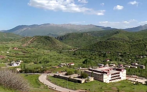 şerê navbera PKKê û Arteşa Tirkiyê av û elektrîka bajarokê Kanî Masî ya qeza Amêdiyê û 76 gundên din qut bûye