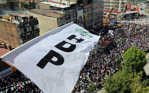 Meşa HDPê îro destpê dike û hikûmeta Tirkiyê deriyên 9 parêzgehan girt