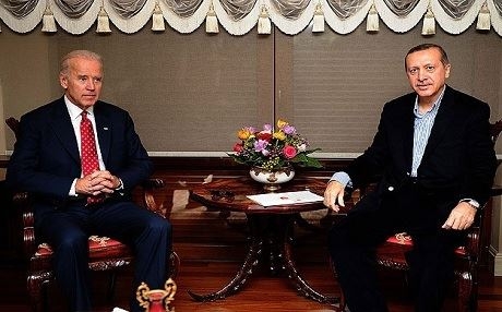 Biden û Erdogan li ser metirsiya DAÎŞê li hev kirin