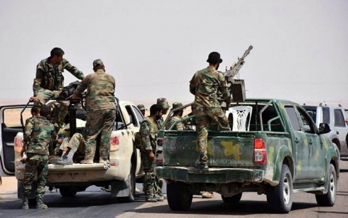 Şerekî tund di navbera Artêşa Sûriyê û DAIŞê de derket: Herî kêm 50 kuştî