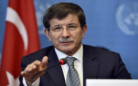 Davutoglu: Teror li ser sînor û li ber dergehê Tirkiyê ye