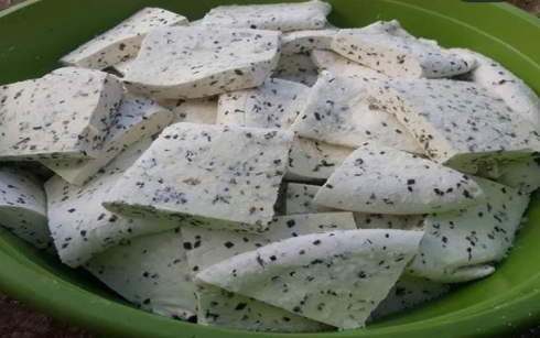 Koçerên li Meraşê dest bi çêkirina penîr kirine