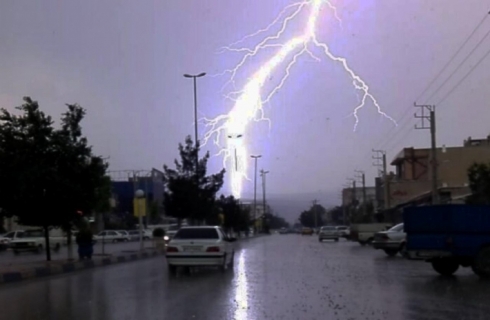 Rojhilat – Ji ber birûskê herî kêm 2 kes mirin û bi dehan pez jî mirar bûn