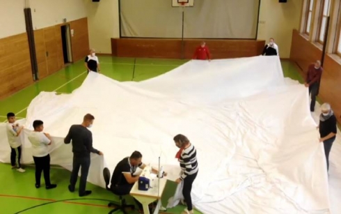 Kurdek dirêjtirîn pantolonê cîhanê didirû