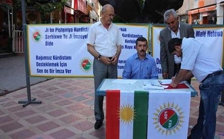 Li Amedê standa îmzeyan a PDKê rastî êrişa bombeyî hat